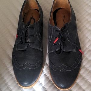 Tamaris European Oxford women shoes 40eu, 9.5us, black, office, work, smart